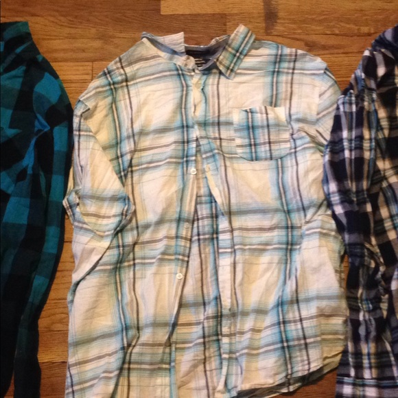 Button down shirts - Picture 2 of 3